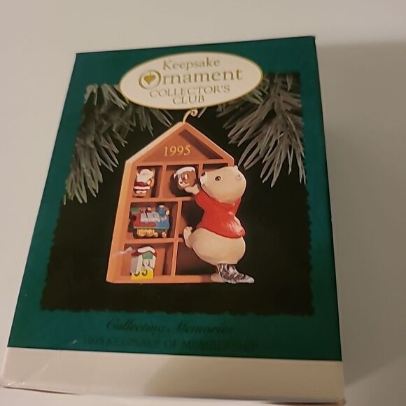 Hallmark Keepsake Ornament - Picture 1 of 6